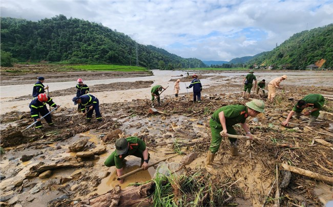 Điện Biên huy động nhiều lực lượng tập trung khắc phục trận lũ quét lịch sử tại Mường Pồn (26/07/2024)